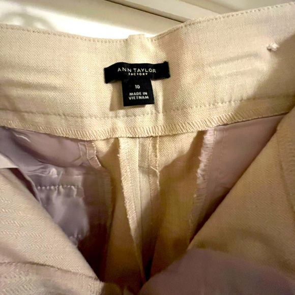 Women’s pant suit. Jacket is size 12, pants are size 10. - Picture 8 of 8